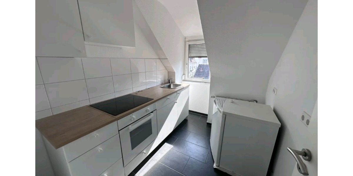 Dachgeschoßwohnung Stuttgart Hedelfingen - 3.5 Zimmer, 58 m&sup2;, 1.000&euro; | Angebot:24859694