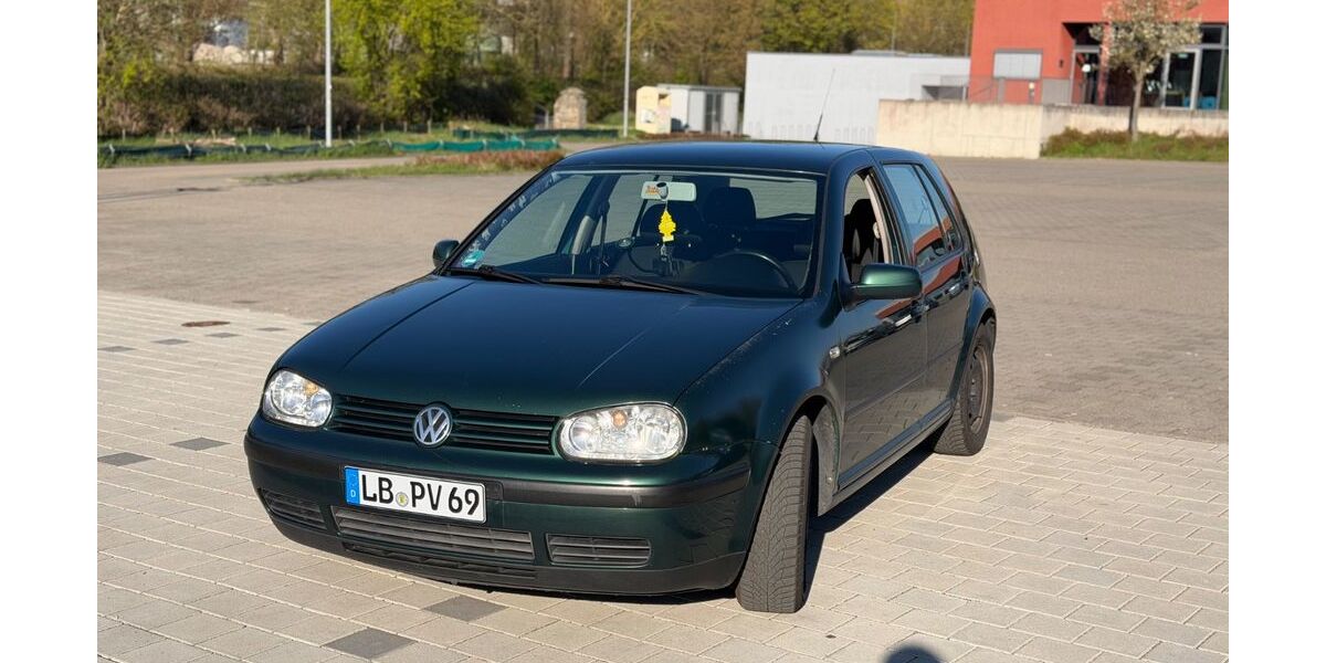 VW Golf 282.000 km 1.600 &euro; Benningen am neckar 71726