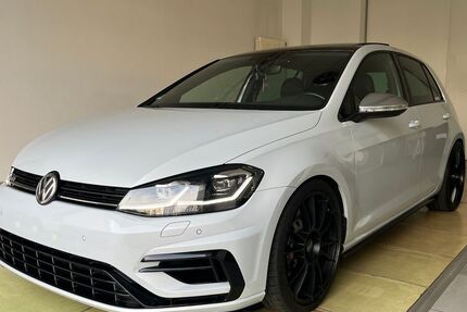 VW Golf 96.500 km 27.990 € Leinfelden-Echterdingen 70771
