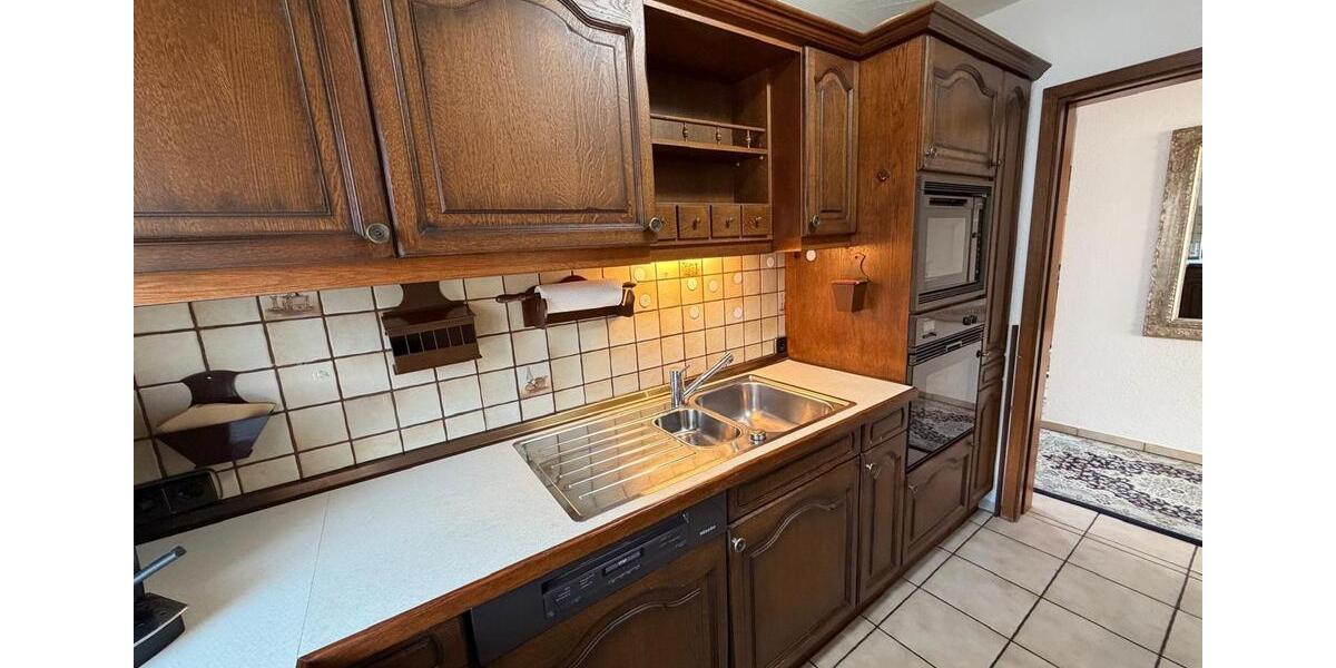 Doppelhaushälfte Sindelfingen Sindelfingen (Stadt) - 6 Zimmer, 240 m&sup2;, 2.650&euro; | Angebot:25975647