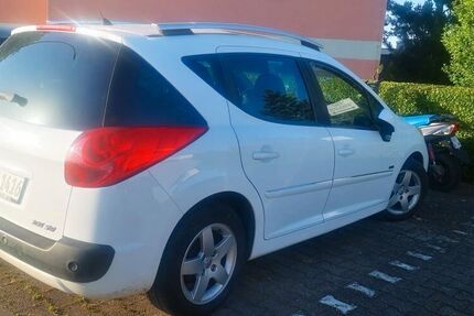 Peugeot 207 73.400 km 4.300 &euro; Köngen 73257