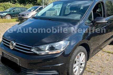 VW Touran 129.900 km 15.990 &euro; Neuffen 72639
