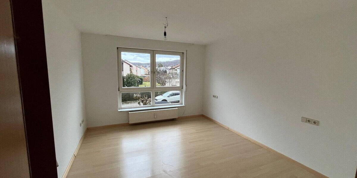 Etagenwohnung Gerlingen - 3 Zimmer, 72 m&sup2;, 1.080&euro; | Angebot:26569286