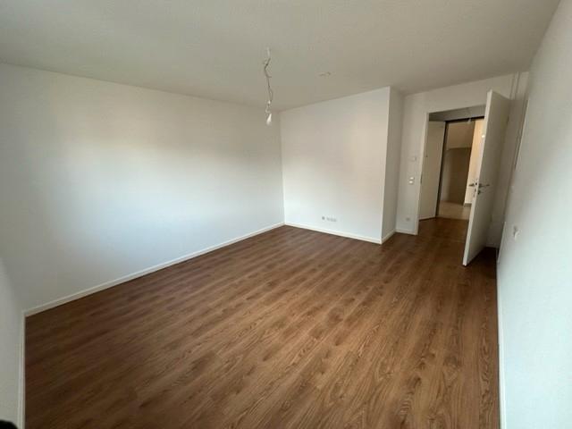 Erdgeschoßwohnung Esslingen am Neckar - 2 Zimmer, 59 m&sup2;, 1.013&euro; | Angebot:24794396