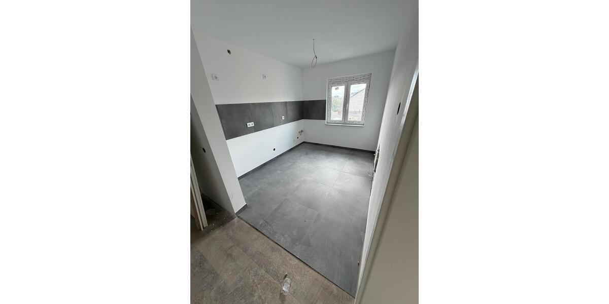 Etagenwohnung Böblingen - 3 Zimmer, 90 m&sup2;, 1.650&euro; | Angebot:26318546