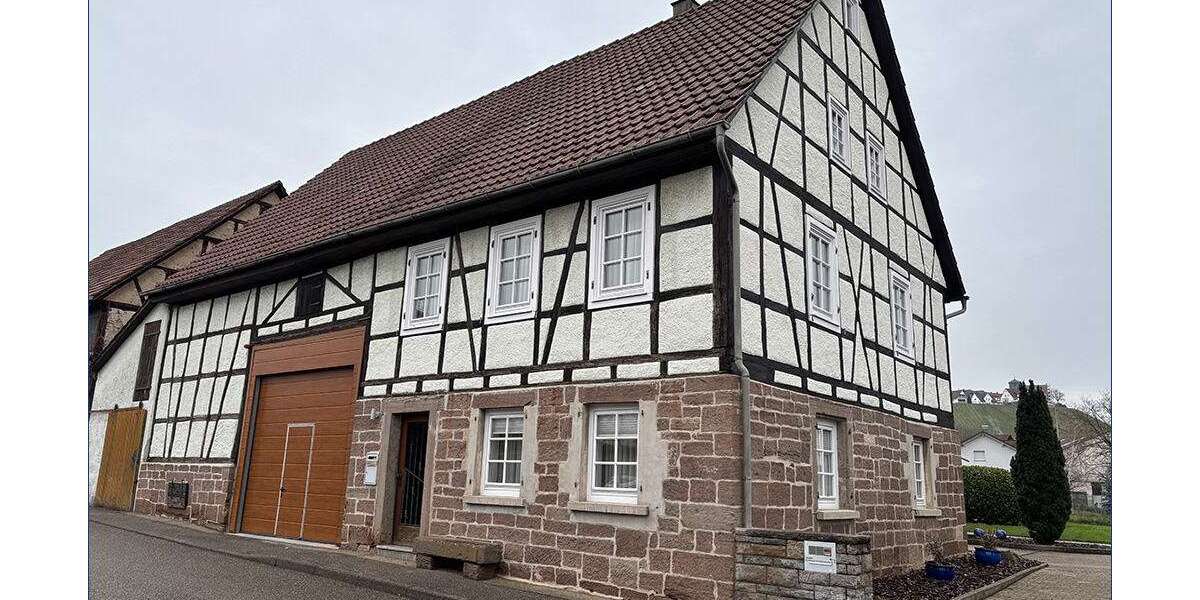 Einfamilienhaus Sachsenheim - 5 Zimmer, 93 m&sup2;, 329.000&euro; | Angebot:24897641