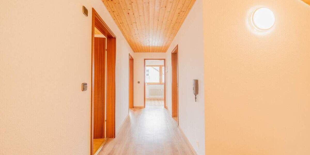 Familienglück in naturnaher Lage von Sielmingen 9 zimmer