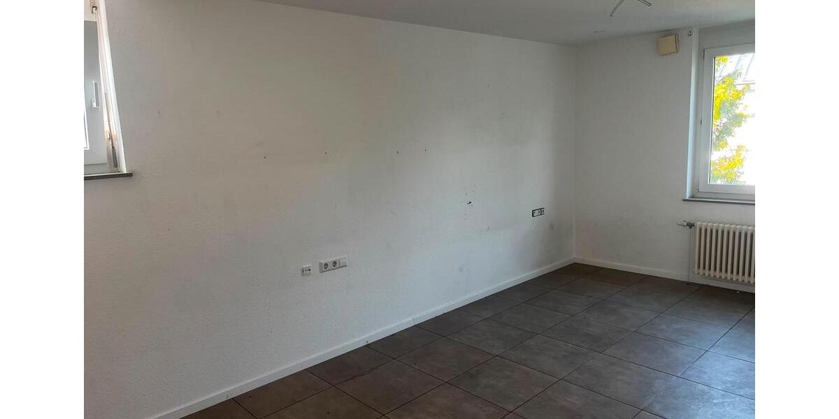 Etagenwohnung Stuttgart Bad Cannstatt - 3 Zimmer, 81 m&sup2;, 420.000&euro; | Angebot:26885480