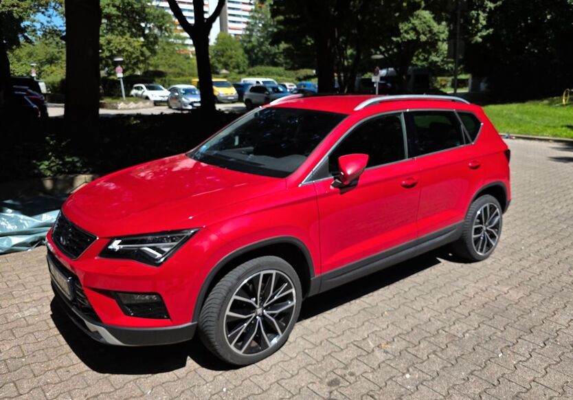Seat Ateca 118.000 km 15.900 € Stuttgart 70599