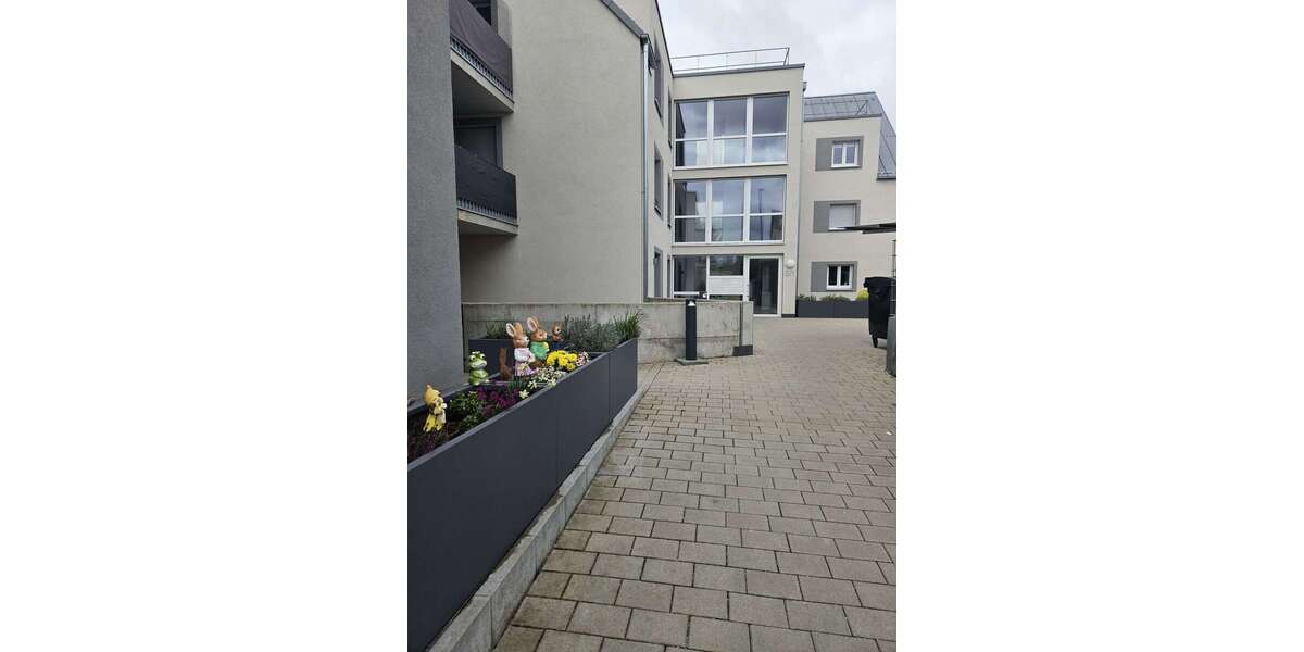 Etagenwohnung Markgröningen - 3 Zimmer, 100 m&sup2;, 1.260&euro; | Angebot:25900330