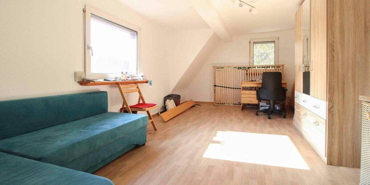 Mehrfamilienhaus, Wohnhaus Stuttgart Heumaden - 9 Zimmer, 398.000&euro; | Angebot:26244753