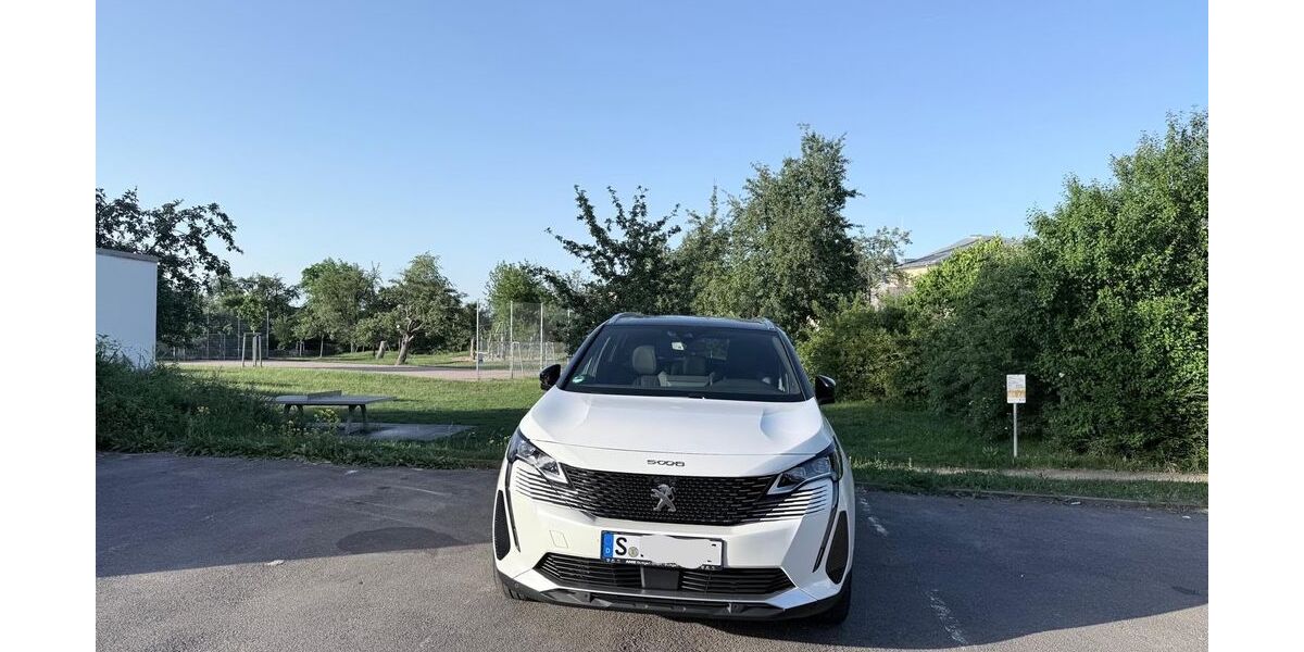 Peugeot 5008 45.000 km 26.000 &euro; Stuttgart 70563