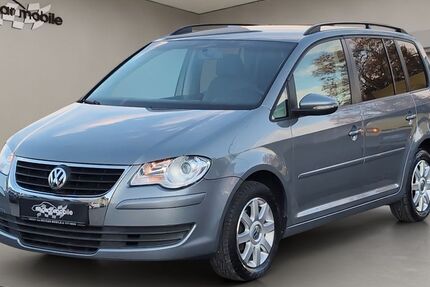 VW Touran 243.585 km 4.490 € Tübingen 72074