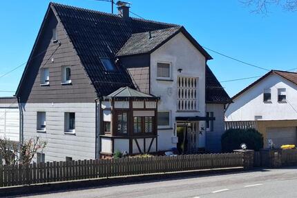 Haus Schorndorf - 7 Zimmer, 142 m&sup2;, 365.000&euro; | Angebot:26136535