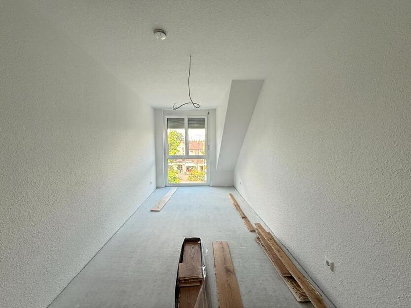 Energiesparwunder trifft Familienidylle – Reihenhaus (A+) in Steinenbronn