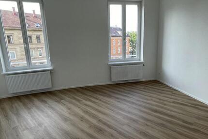 Helle stilvolle 3-Zimmer-Wohnung mit zwei Balkone 3 zimmer