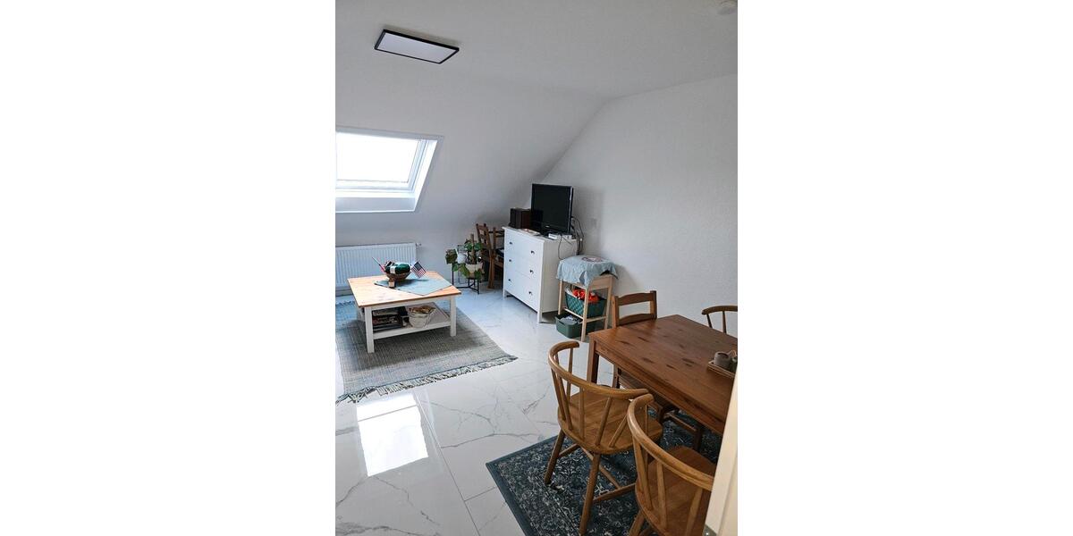 Dachgeschoßwohnung Ditzingen - 2 Zimmer, 42 m&sup2;, 220.000&euro; | Angebot:26399775