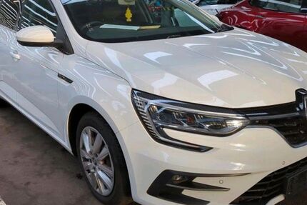 Renault Megane 125.873 km 9.999 &euro; Stuttgart 70469