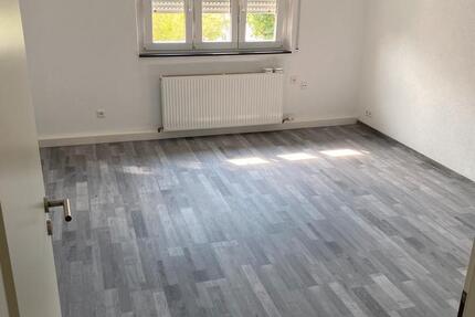 Wohnung Ludwigsburg Eglosheim - 3 Zimmer, 64 m&sup2;, 1.000&euro; | Angebot:26226353