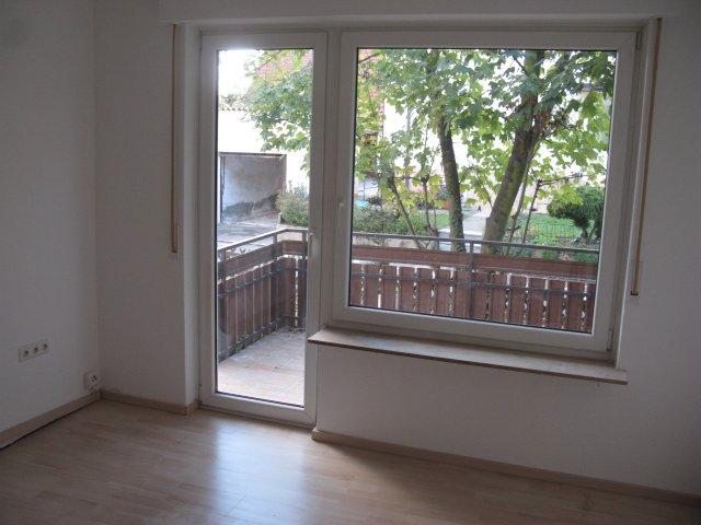 Erdgeschoßwohnung Hildrizhausen - 3 Zimmer, 87 m&sup2;, 860&euro; | Angebot:26047532