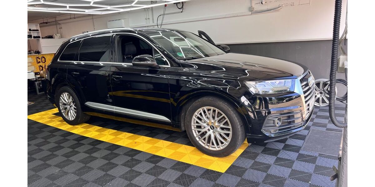Audi Q7 149.000 km 31.800 &euro; Korb 71404
