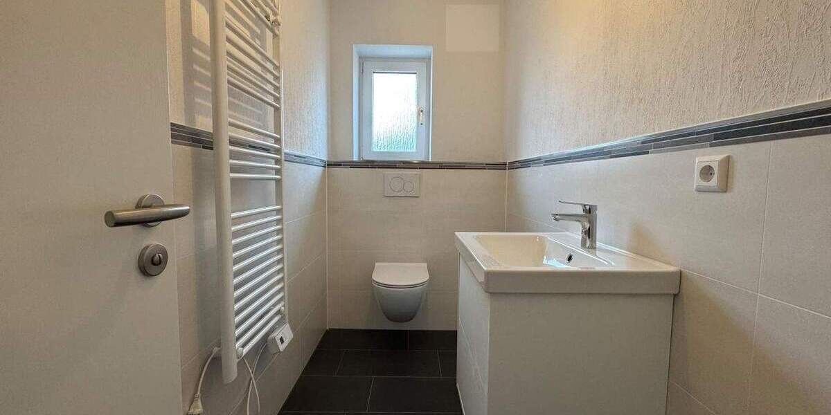 Etagenwohnung Waiblingen Hegnach - 4 Zimmer, 125 m&sup2;, 1.750&euro; | Angebot:25567300