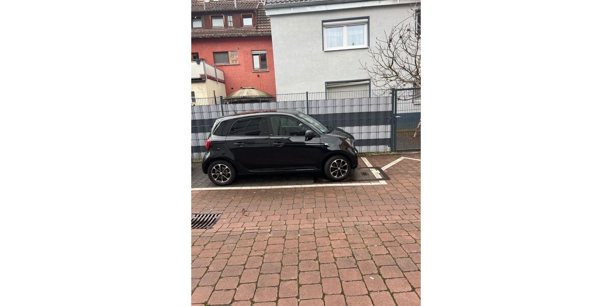 Smart ForFour 67.000 km 7.399 &euro; Stuttgart 70190