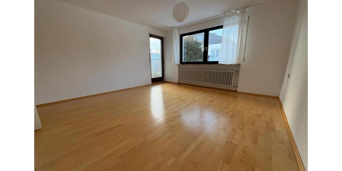 Einfamilienhaus Gärtringen - 4.5 Zimmer, 130 m&sup2;, 1.550&euro; | Angebot:24677549