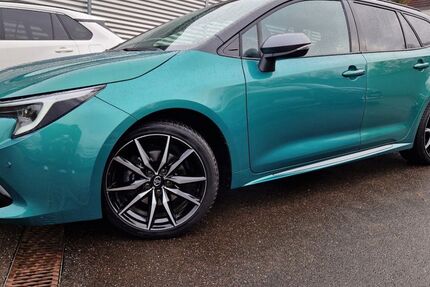 Toyota Corolla 24.636 km 33.990 &euro; Nürtingen 72622