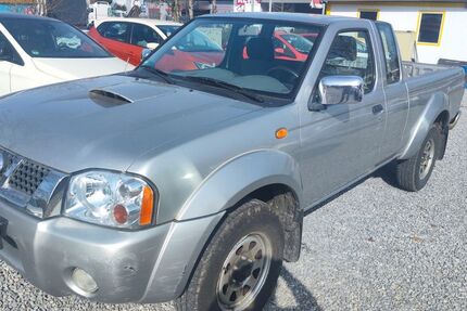 Nissan Navara 189.920 km 5.990 &euro; weinstadt 71384