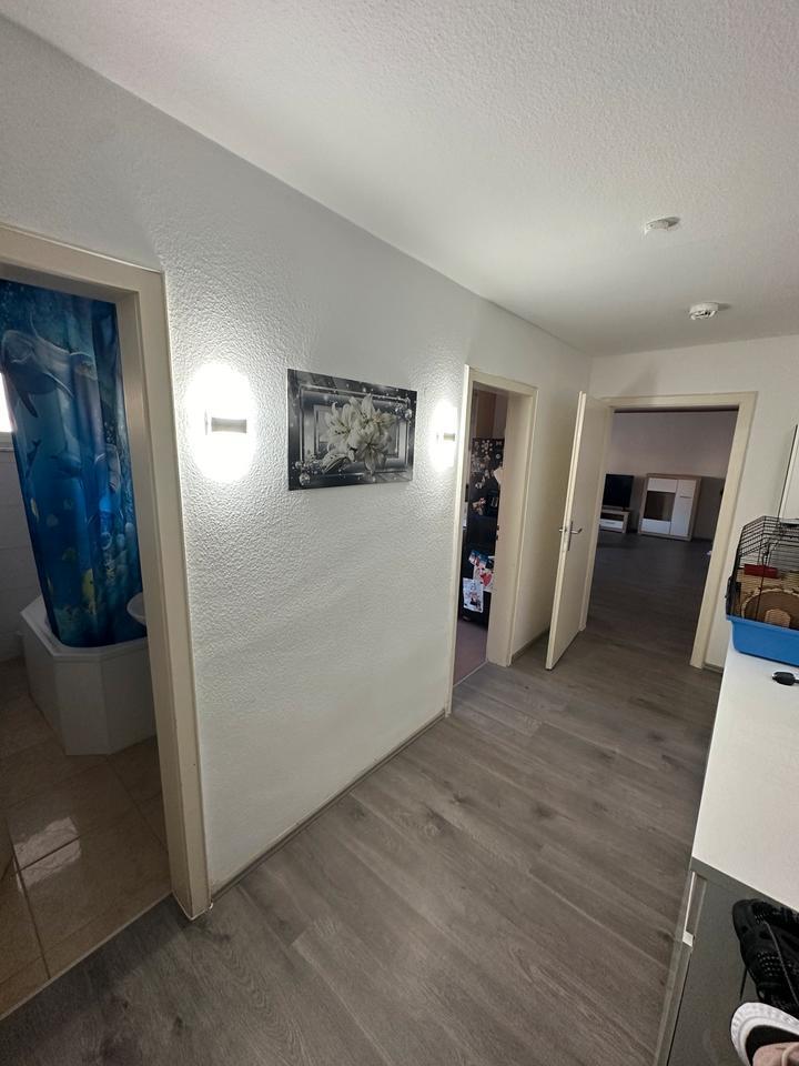 Helle 2-Zimmer-Wohnung mit Balkon und Stellplatz in Ludwigsburg zimmer