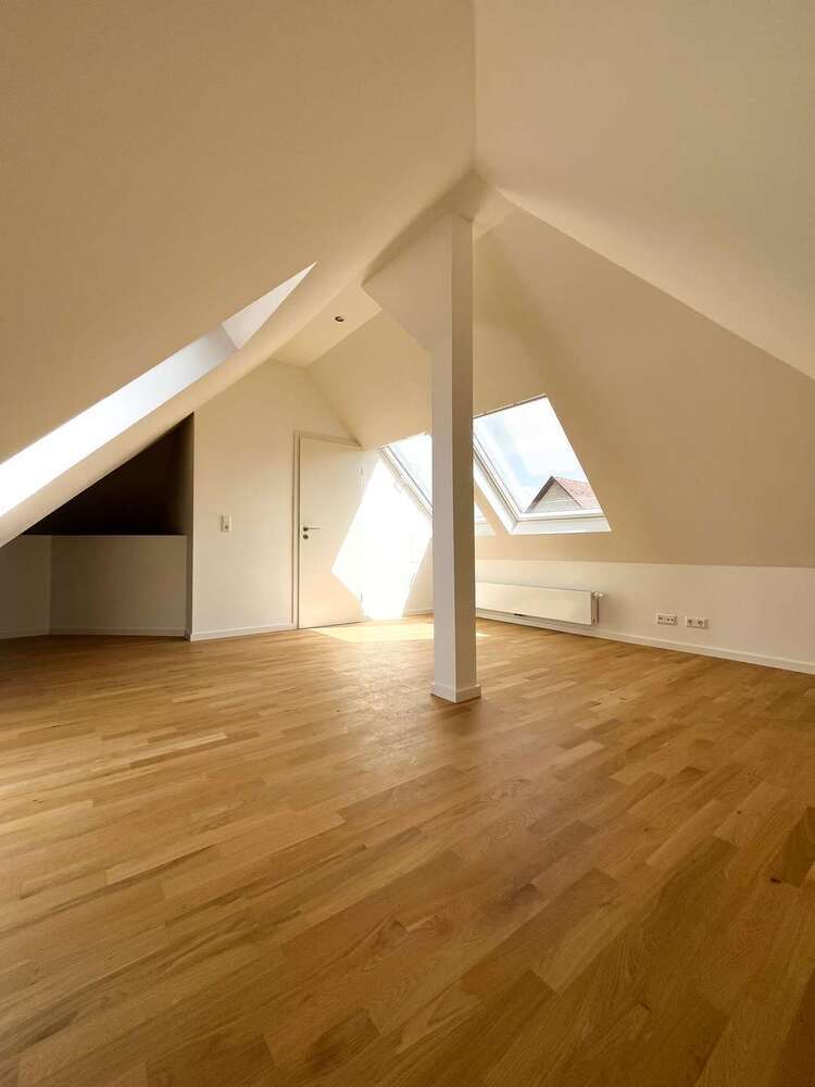 Wohnung zum Kaufen in Stuttgart 399.000 € 100.71 m²