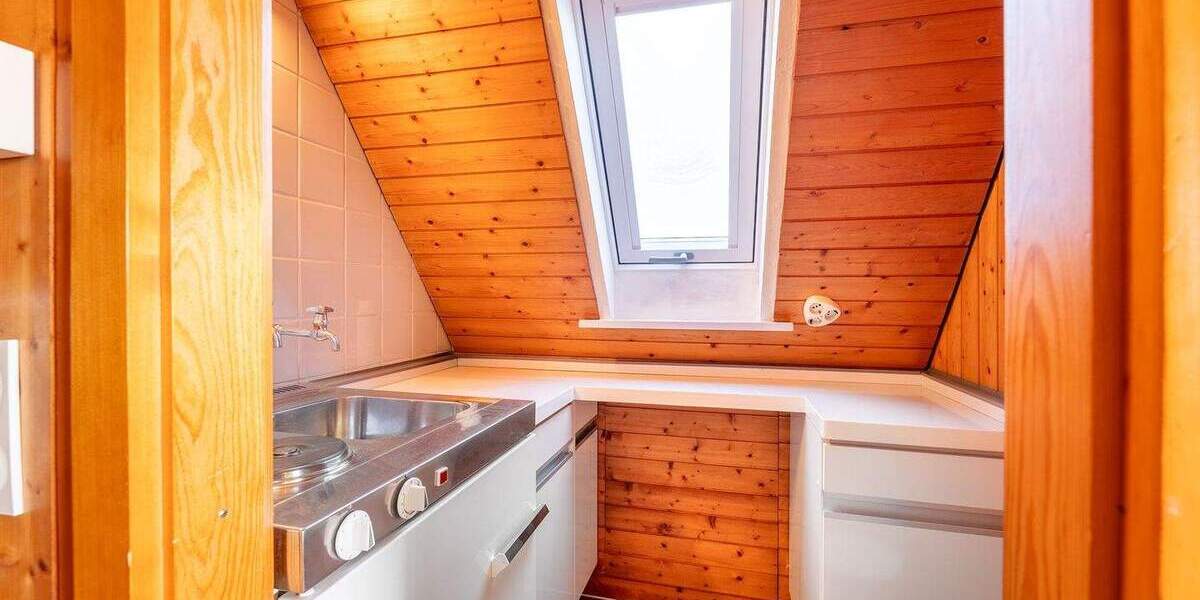 Mehrfamilienhaus, Wohnhaus Stuttgart Degerloch - 9 Zimmer, 140 m&sup2;, 740.000&euro; | Angebot:24635350