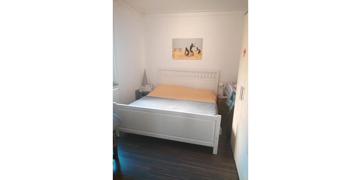 Etagenwohnung Stuttgart Zuffenhausen - 3.5 Zimmer, 85 m&sup2;, 1.200&euro; | Angebot:26611907