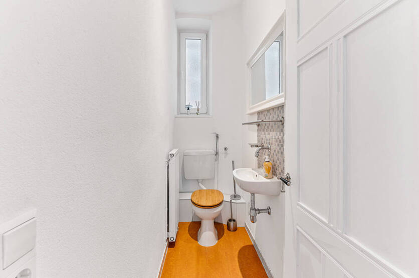Modernisierter Altbau mit Charakter - großzügige Räume in stilvollem Ambiente