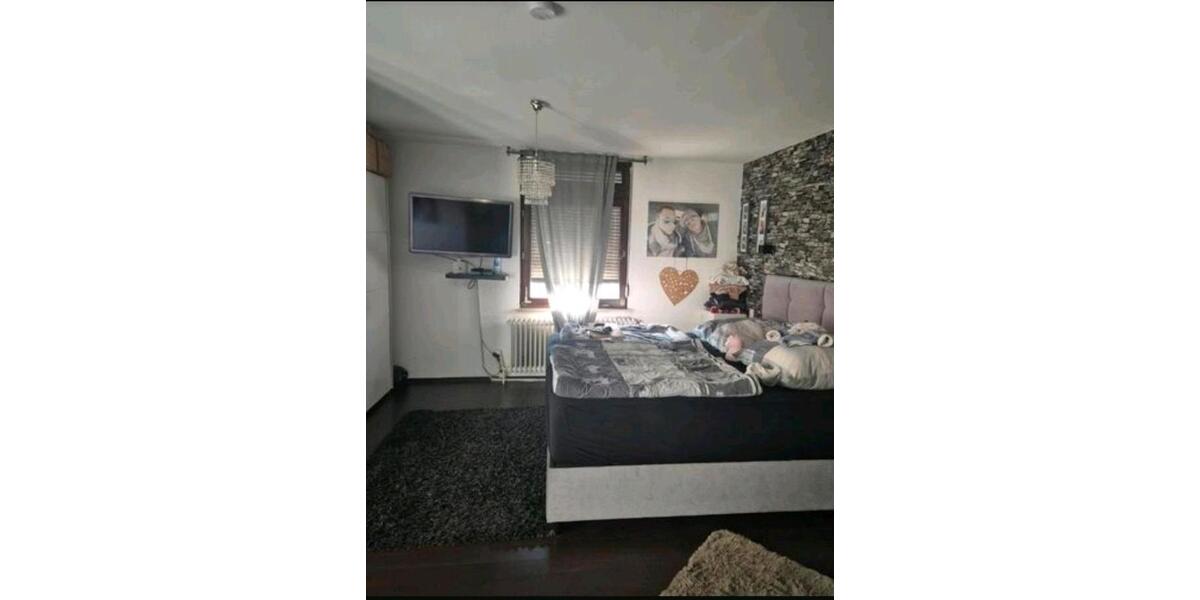 Einfamilienhaus Esslingen am Neckar Pliensauvorstadt - 3.5 Zimmer, 125 m&sup2;, 1.400&euro; | Angebot:25182494