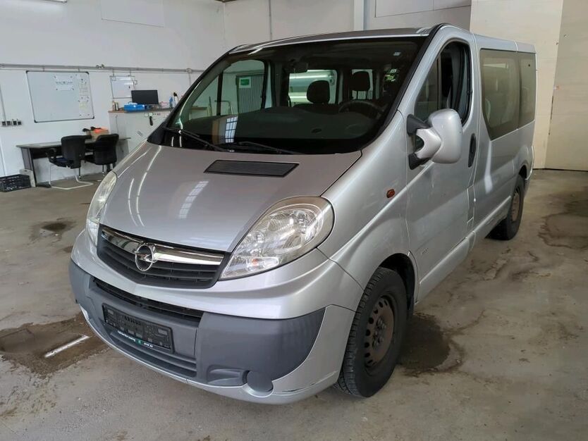 Opel Vivaro 113.989 km 12.990 € Weinstadt 71384