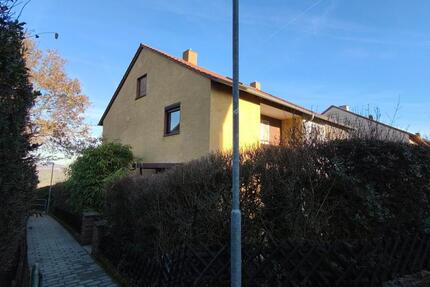 Haus Ostfildern - 5.5 Zimmer, 135 m&sup2;, 1.800&euro; | Angebot:25643750