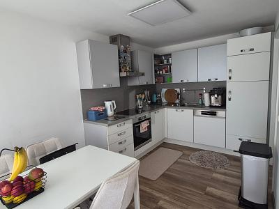 LICHTDURCHFLUTETE WOHNUNG MIT 2 BALKONEN - Etagenwohnung Böblingen Dagersheim | Angebot:27102451