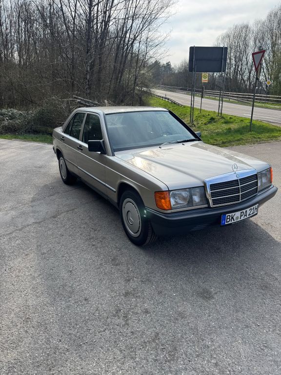 Mercedes-Benz 190 183.800 km 8.000 € Backnang 71522