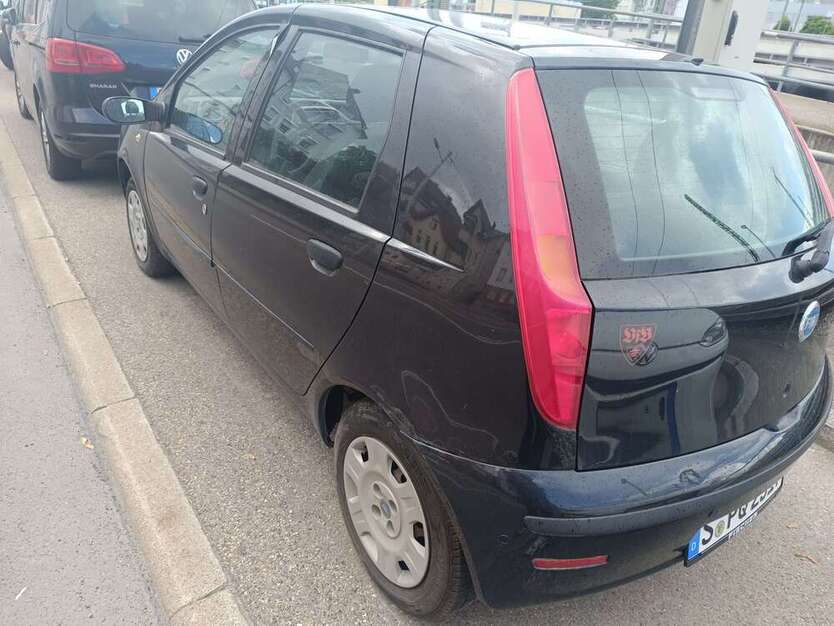 Fiat Punto 176.000 km 899 € Stuttgart 70327