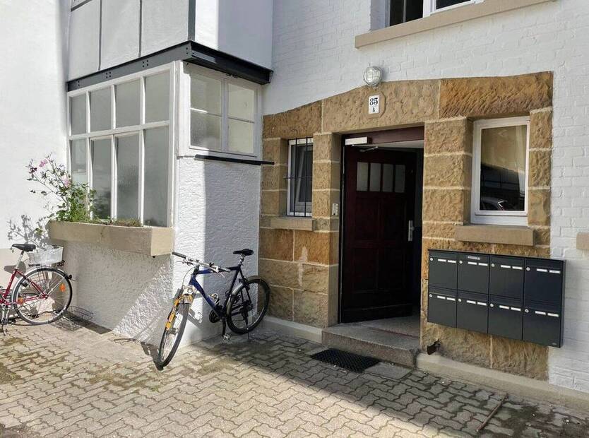 Seltene Gelegenheit in S-West - 3-Zimmer-Wohnung mit Veranda, Gartenmitbenutzung & Garage