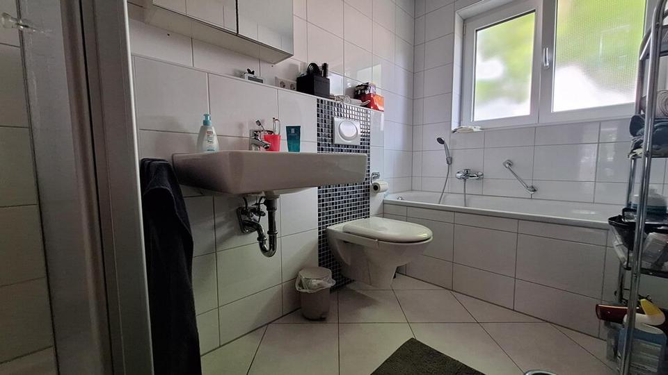Erdgeschoßwohnung Ludwigsburg Hoheneck - 3.5 Zimmer, 87 m&sup2;, 1.200&euro; | Angebot:26478374