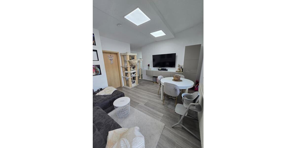 Dachgeschoßwohnung Waiblingen - 2.5 Zimmer, 55 m&sup2;, 249.000&euro; | Angebot:26804415