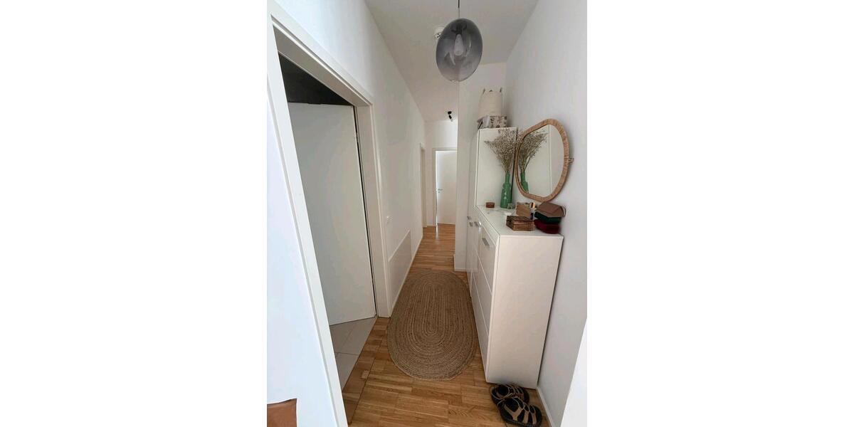 Erdgeschoßwohnung Stuttgart Bad Cannstatt - 4 Zimmer, 123 m&sup2;, 2.088&euro; | Angebot:26350152