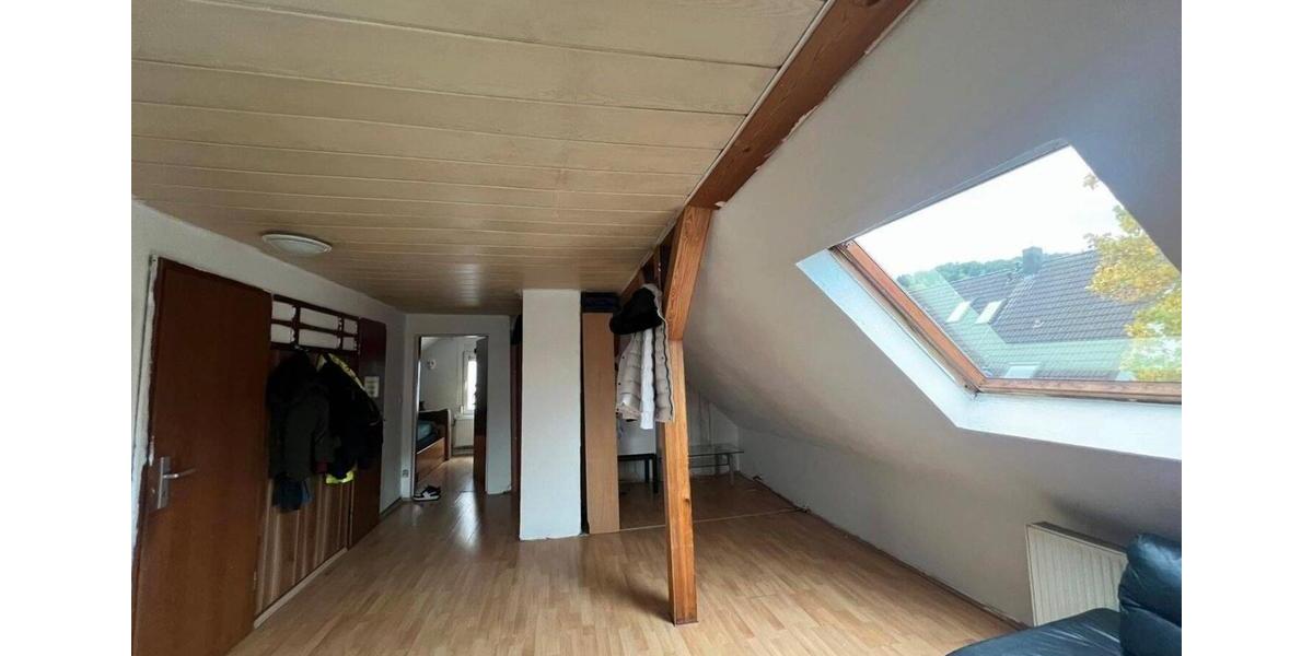 Mehrfamilienhaus, Wohnhaus Stuttgart Hedelfingen - 10 Zimmer, 195 m&sup2;, 695.000&euro; | Angebot:24651305
