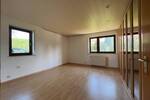 Einfamilienhaus Schwieberdingen - 8 Zimmer, 202 m&sup2;, 950.000&euro; | Angebot:25706113