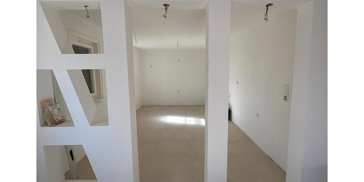 Einfamilienhaus Esslingen am Neckar Oberesslingen - 4.5 Zimmer, 140 m&sup2;, 2.150&euro; | Angebot:26251407