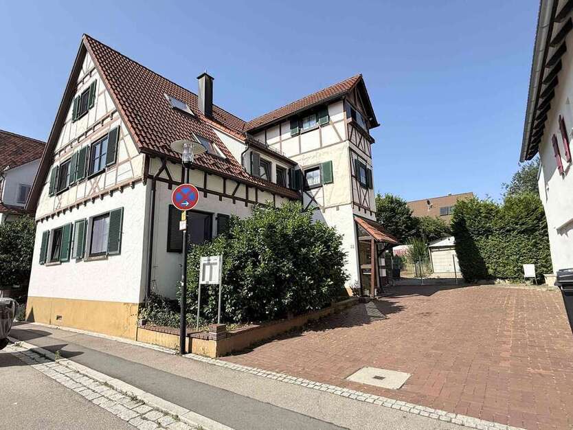Haus zum Kaufen in Altdorf 590.000 € 238 m²