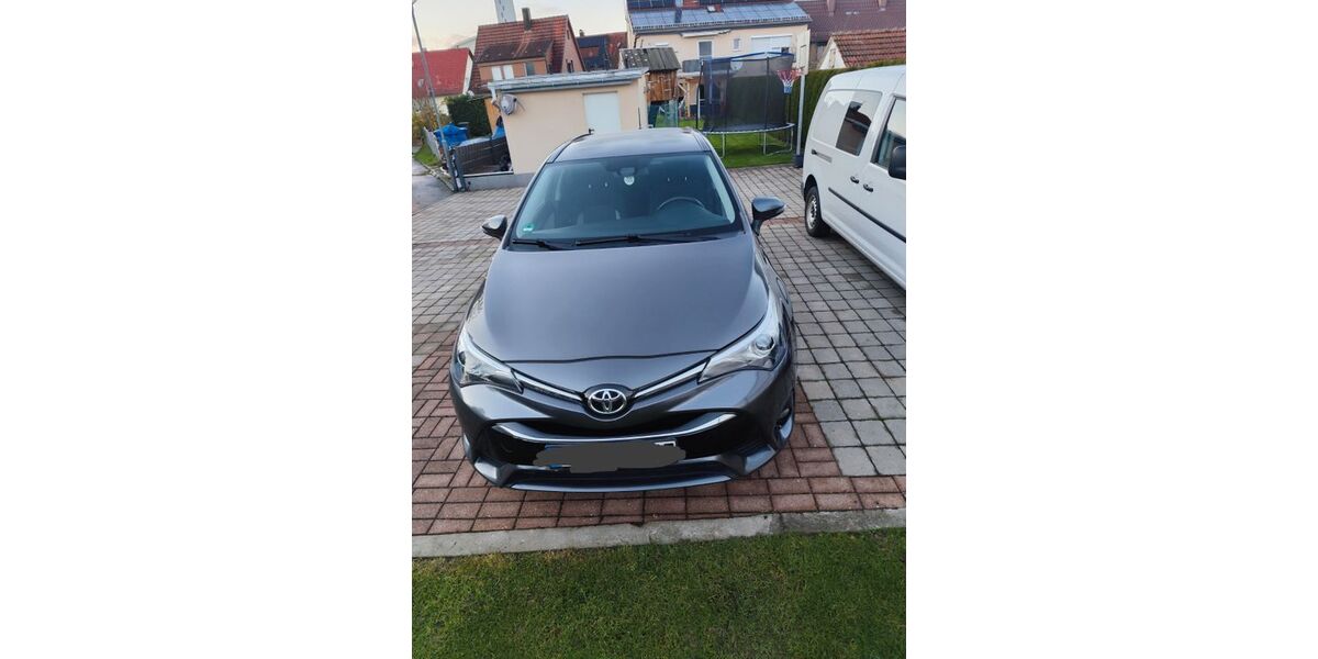Toyota Avensis 154.300 km 11.300 € Schönaich 71101